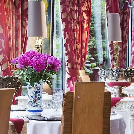 Hotel Chateau Les Bruyeres Chateaux & De France 3*